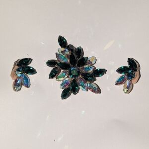 Vtg Juliana Flower Brooch Clip On Earrings Set